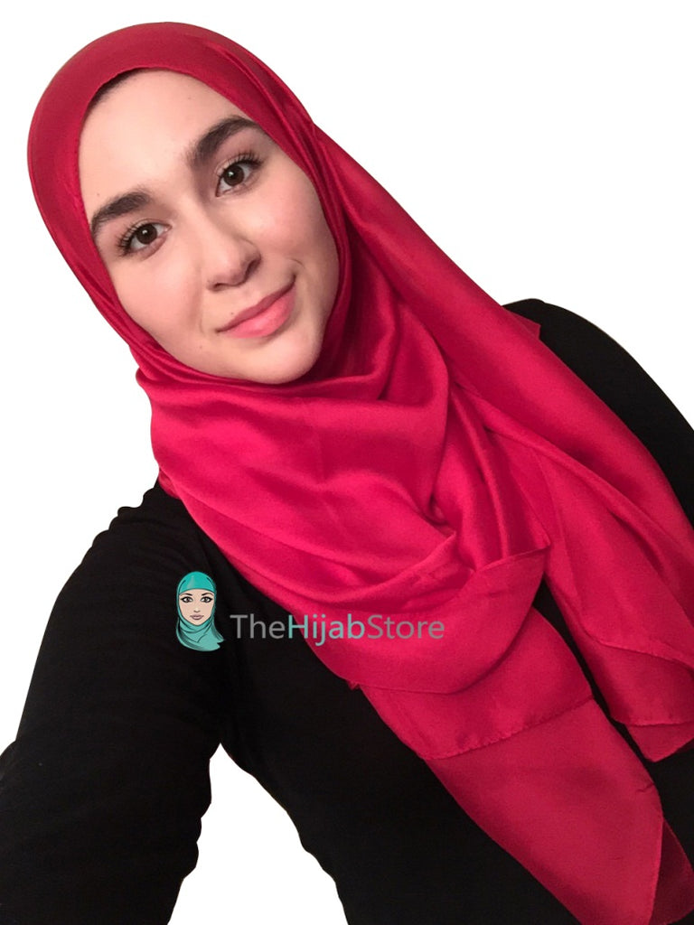 The Benefits of Choosing a Silk Hijab